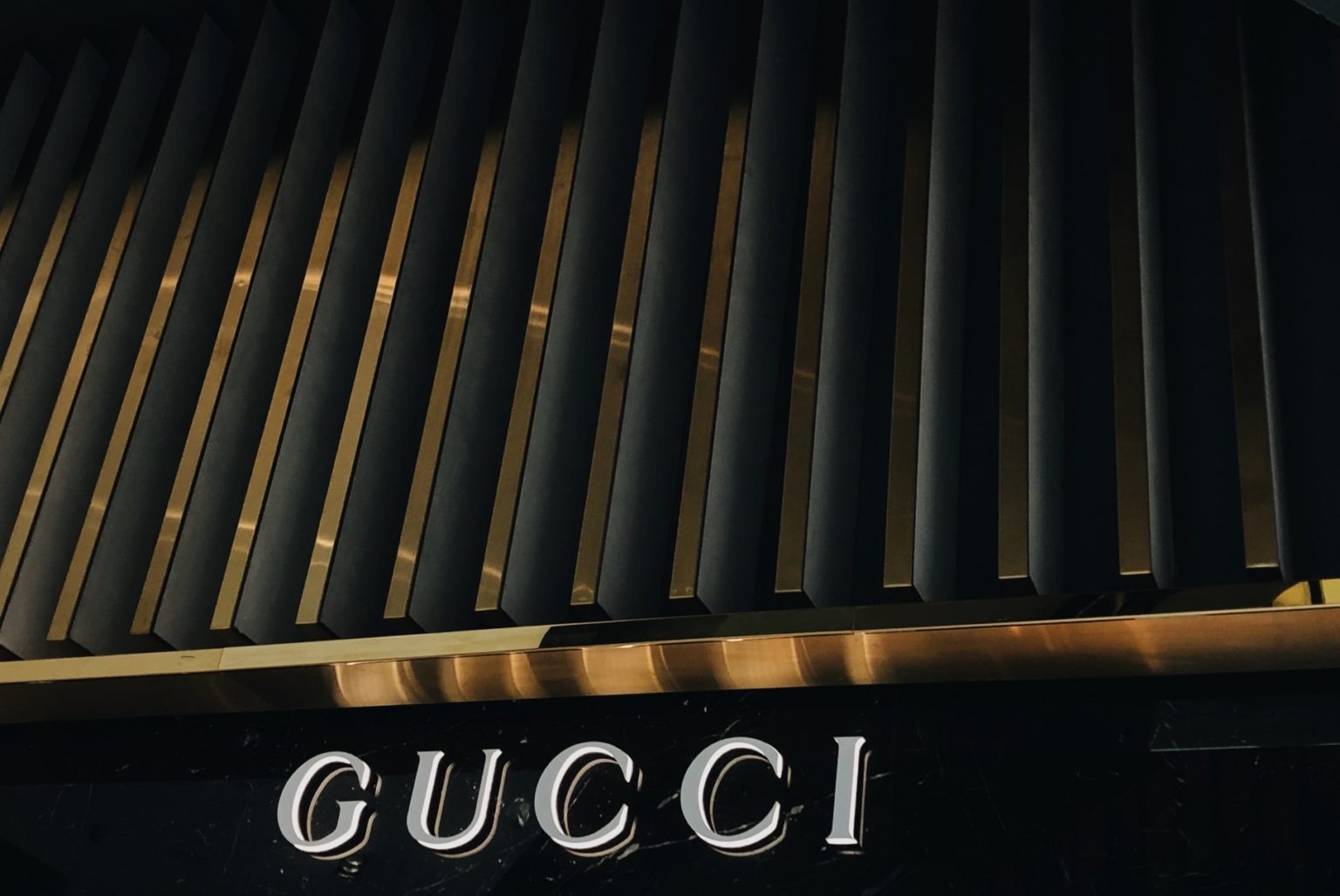 Gucci Estrategias De Negocio Parte Enrique Ortega Burgos