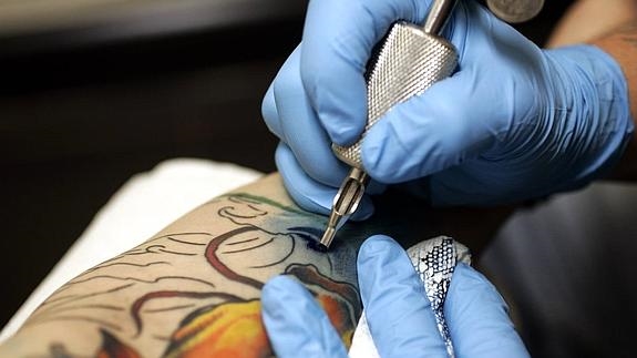 Tatuador en España