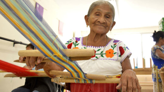MODA INDIGENA MEXICANA